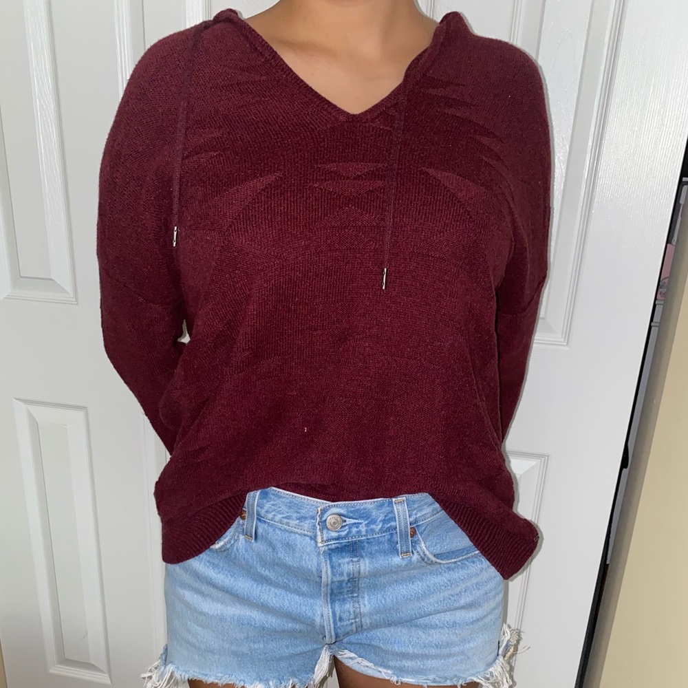 American Eagle Sweater